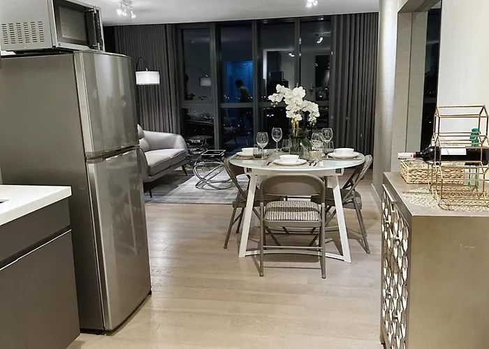 Apartment New Modern Luxurious 1 Bedroom With Wifi And Netflix Manila