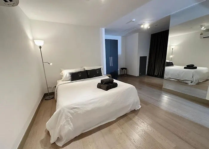 New Modern Luxurious 1 Bedroom With Wifi And Netflix
