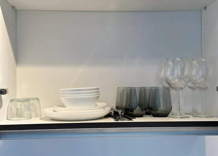 New Modern Luxurious 1 Bedroom With Wifi And Netflix Apartment