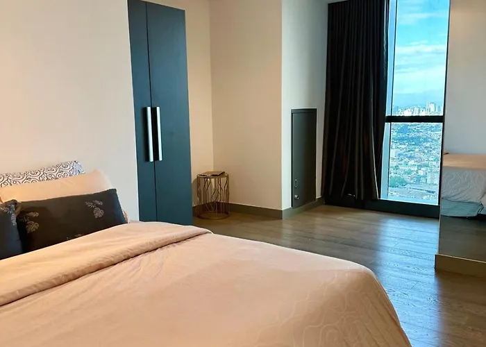 Apartment New Modern Luxurious 1 Bedroom With Wifi And Netflix
